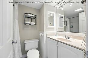 Beacher's Lodge Oceanfront Suites