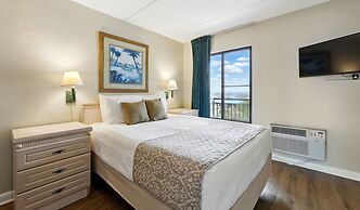 Beacher's Lodge Oceanfront Suites