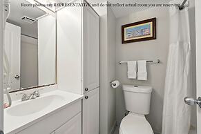 Beacher's Lodge Oceanfront Suites