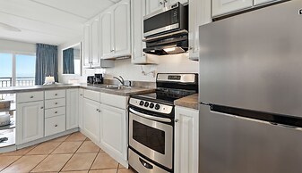 Beacher's Lodge Oceanfront Suites