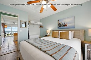 Beacher's Lodge Oceanfront Suites