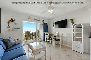 Beacher's Lodge Oceanfront Suites