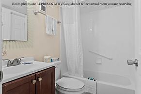 Beacher's Lodge Oceanfront Suites