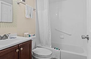 Beacher's Lodge Oceanfront Suites