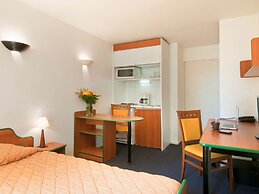 Aparthotel Adagio Access La Défense Léonard de Vinci