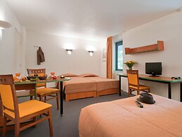 Aparthotel Adagio Access La Défense Léonard de Vinci