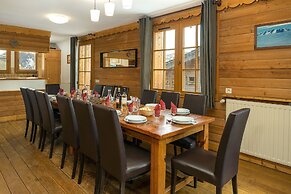 Madame Vacances Les Chalets de l'Altiport