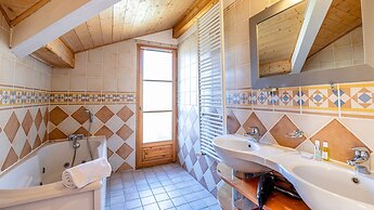 Madame Vacances Les Chalets de l'Altiport