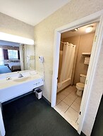 Court Plaza Inn & Suites