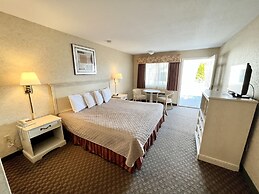 Court Plaza Inn & Suites
