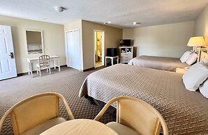Court Plaza Inn & Suites
