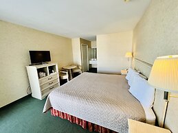 Court Plaza Inn & Suites