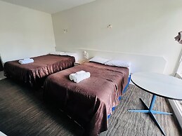 Jacksons Motor Inn