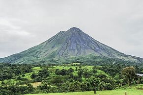 Montaña de fuego Mountain Resort & Spa