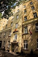 Primo Hotel