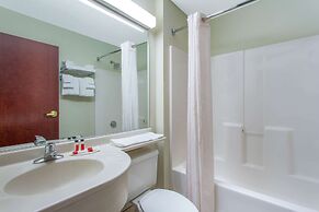 Microtel Inn & Suites by Wyndham Lillington / Campbell Univ