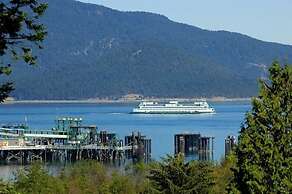 Anacortes Ship Harbor Inn