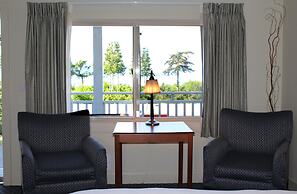 Anacortes Ship Harbor Inn