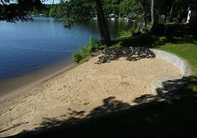 The Elms Waterfront Cottages