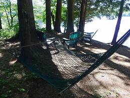 The Elms Waterfront Cottages