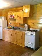 The Elms Waterfront Cottages