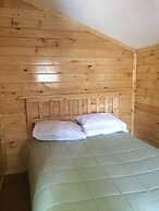 The Elms Waterfront Cottages