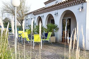 Brit Hotel Bosquet