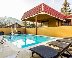 Rodeway Inn