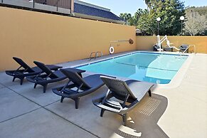 Motel 6 Martinez, CA