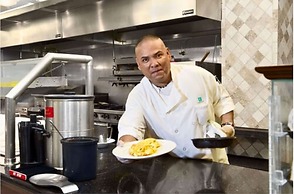 Embassy Suites by Hilton Fort Myers Estero