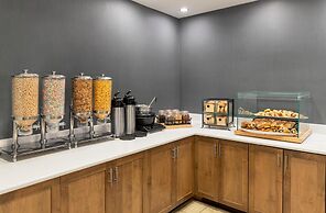 Embassy Suites by Hilton Fort Myers Estero