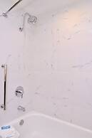 Holiday Inn Express & Suites Austin North Central by IHG