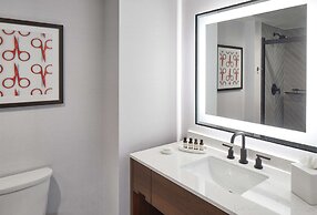 Cumberland House Knoxville, Tapestry Collection by Hilton