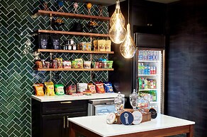 Cumberland House Knoxville, Tapestry Collection by Hilton