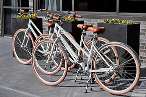 Cumberland House Knoxville, Tapestry Collection by Hilton