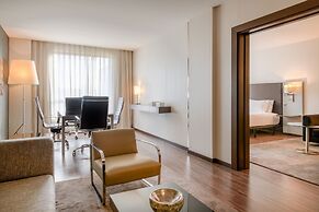 AC Hotel by Marriott Madrid Airport