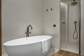 AC Hotel Gava Mar