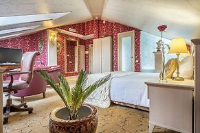 IMPERIAL Hotel & Restaurant