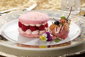 IMPERIAL Hotel & Restaurant