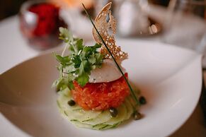 IMPERIAL Hotel & Restaurant