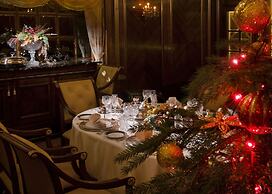 IMPERIAL Hotel & Restaurant