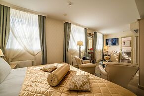 IMPERIAL Hotel & Restaurant