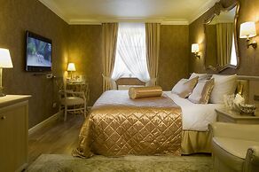 IMPERIAL Hotel & Restaurant