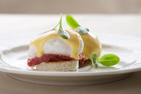 IMPERIAL Hotel & Restaurant