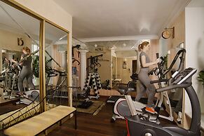 IMPERIAL Hotel & Restaurant