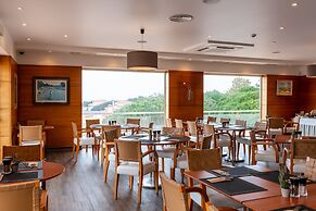 The Village Praia d'El Rey Golf & Beach Resort