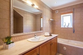 The Village Praia d'El Rey Golf & Beach Resort