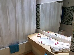 Shell Beach Hotel & Spa