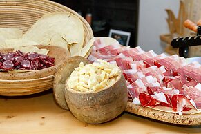 Hotel Luci di La Muntagna