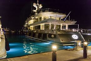 Hotel Luci di La Muntagna